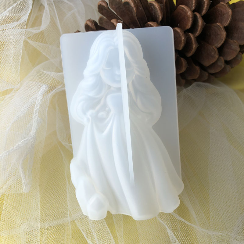 Candle Making Items - 3D Sevimli Prenses Silikon Mum Kalıp
